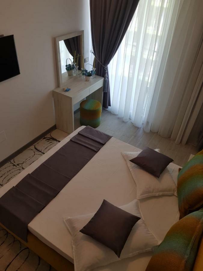 Ranya Apartments Alezzi Beach Resort Năvodari Exteriér fotografie
